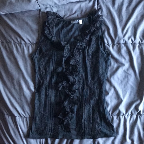 Lot of 5 medium women’s shirts. 5 for 25$ gently used. See pics for brands. - Picture 8 of 16